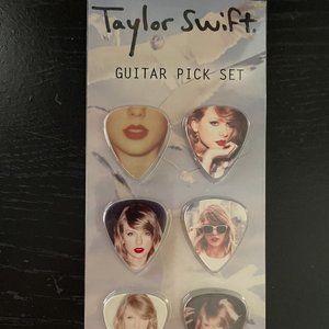 Taylor Swift 1989 NEW Set Of Six Guitar Picks RARE